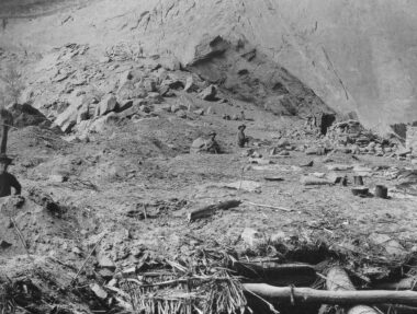 Members of the Green Expedition excavating in Grand Gulch, Utah, in 1891. (Credit: Cowboys and Cave Dwellers, 1997, p. 68. Field Museum of Natural History negative number 63329).